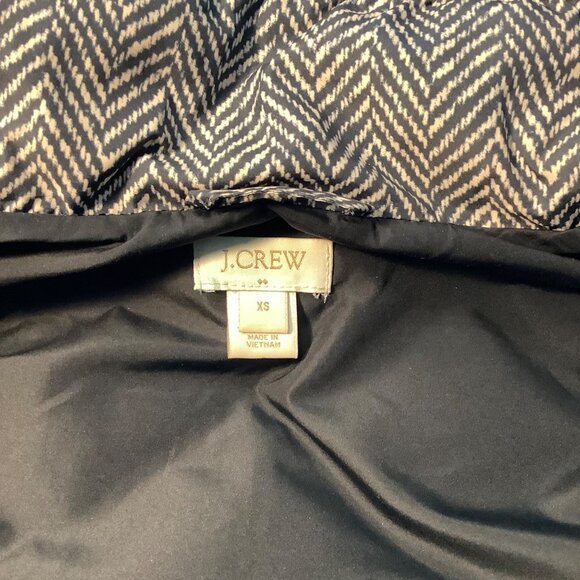 J. Crew Women’s Herringbone Puffer Down Vest Size XS Black Cream Full Zip Quilte - Picture 6 of 11